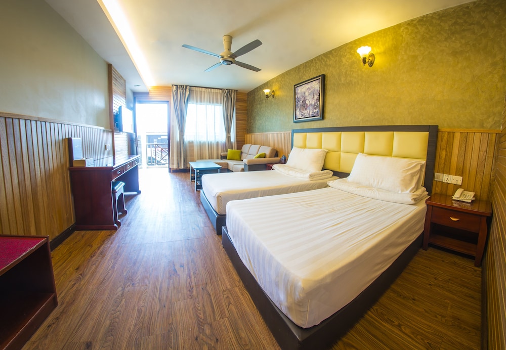 Summer Bay Resort, Lang Tengah Island