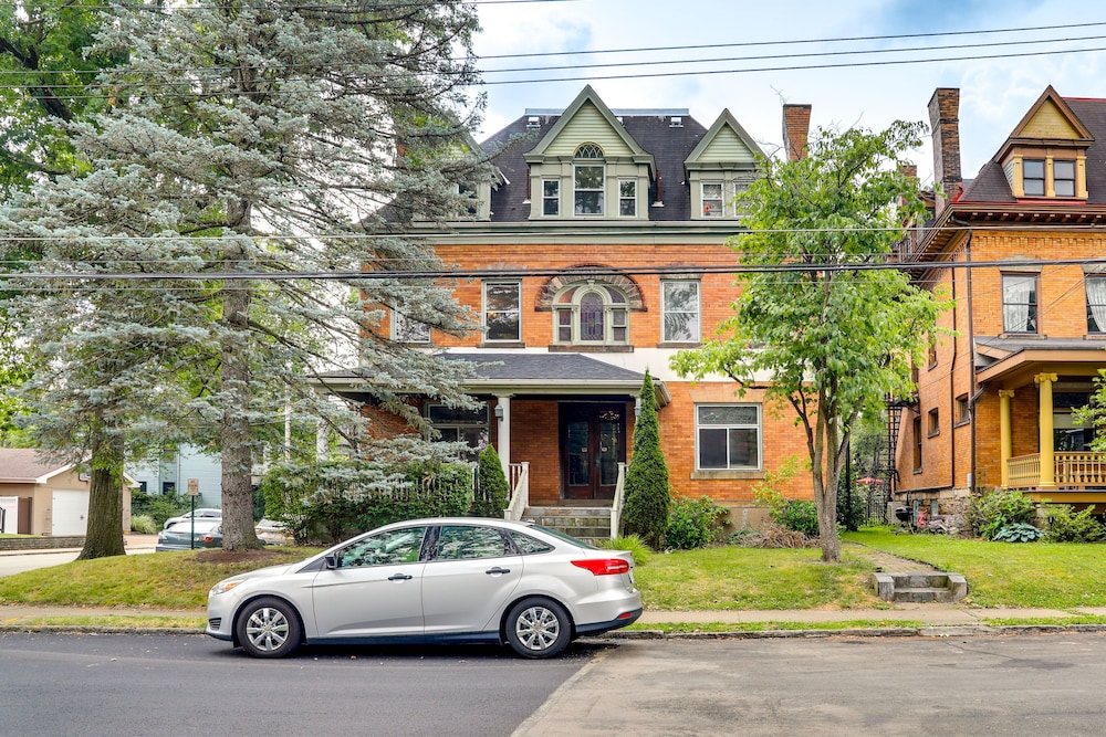 Spacious Pittsburgh Rental: Walk to Frick Park! view 4
