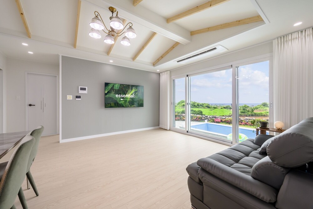 Gimnyeong stonewall Private Pool Villa