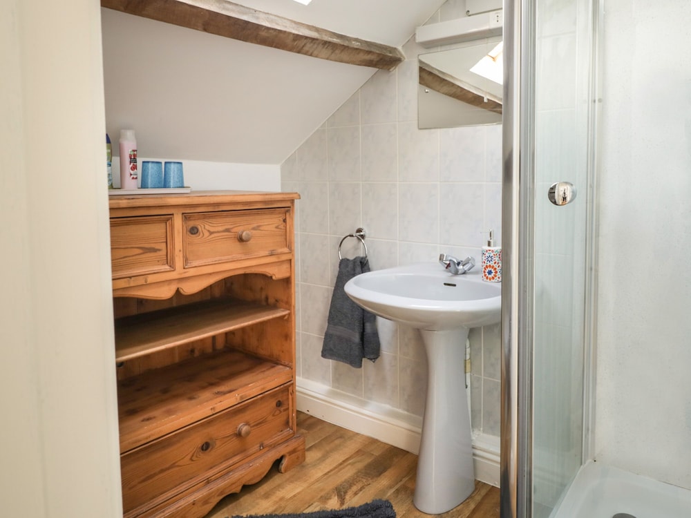 Mousehole Cottage view 5