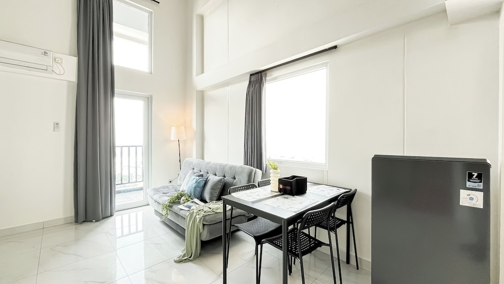 Spacious 3Br At Kingland Avenue Apartment