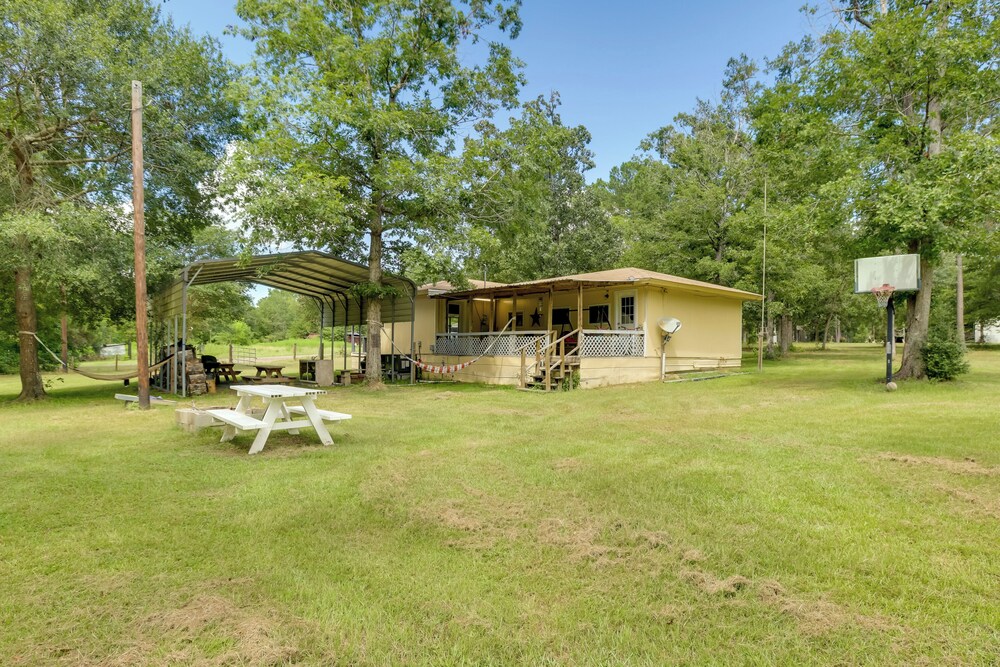 Bike & Hike On-site: Inviting Cleveland Retreat!