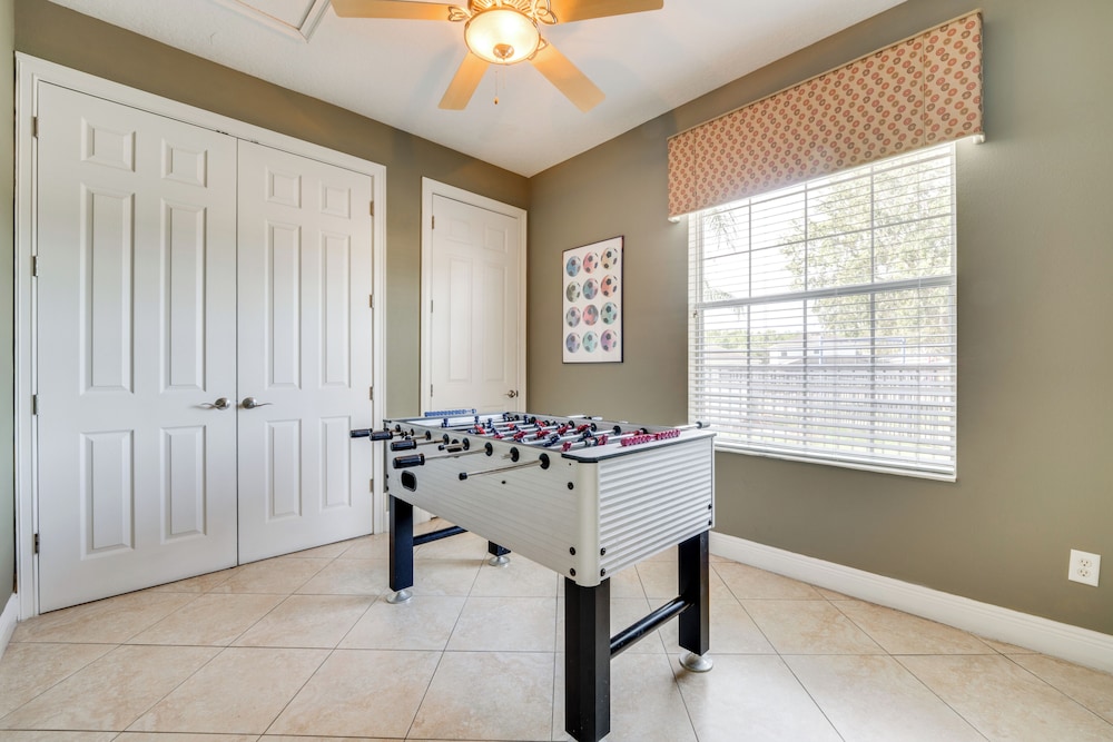 Kissimmee Resort-style Home: Close to Shops & Eats