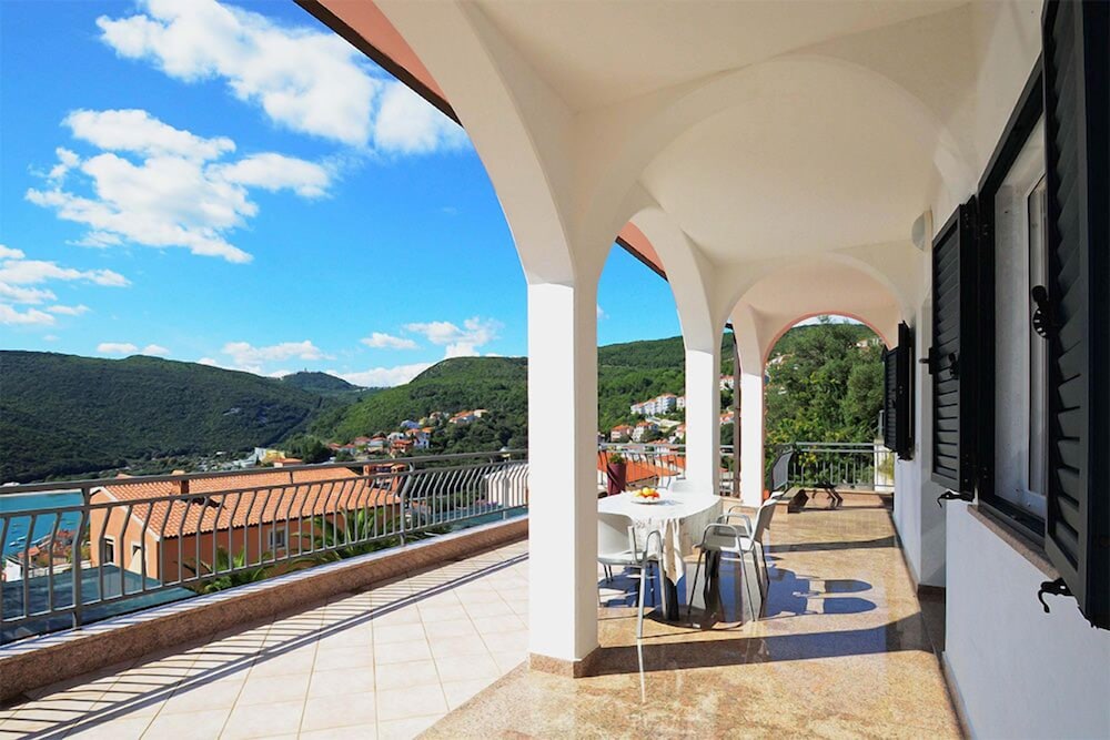House Adrijana
