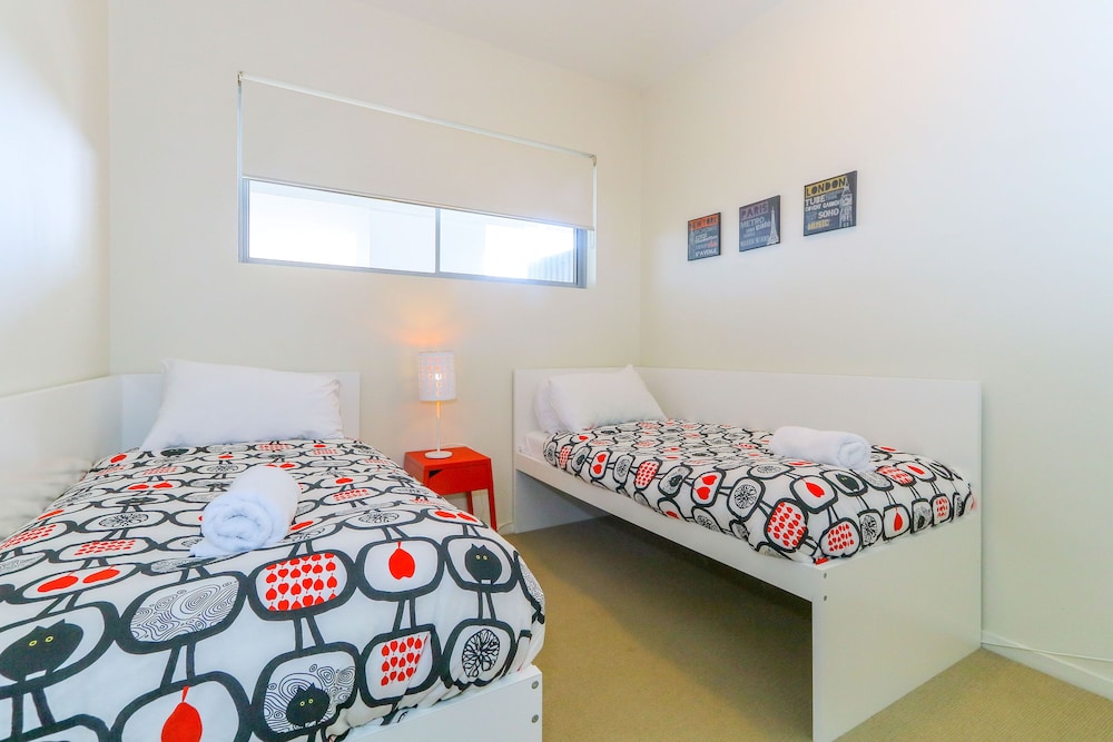 Drift South Holiday Apartments