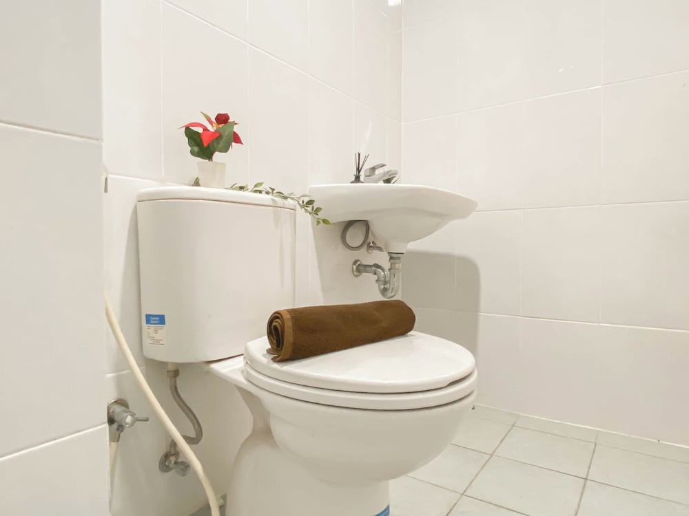 Standard Look Studio At Patraland Urbano Apartment