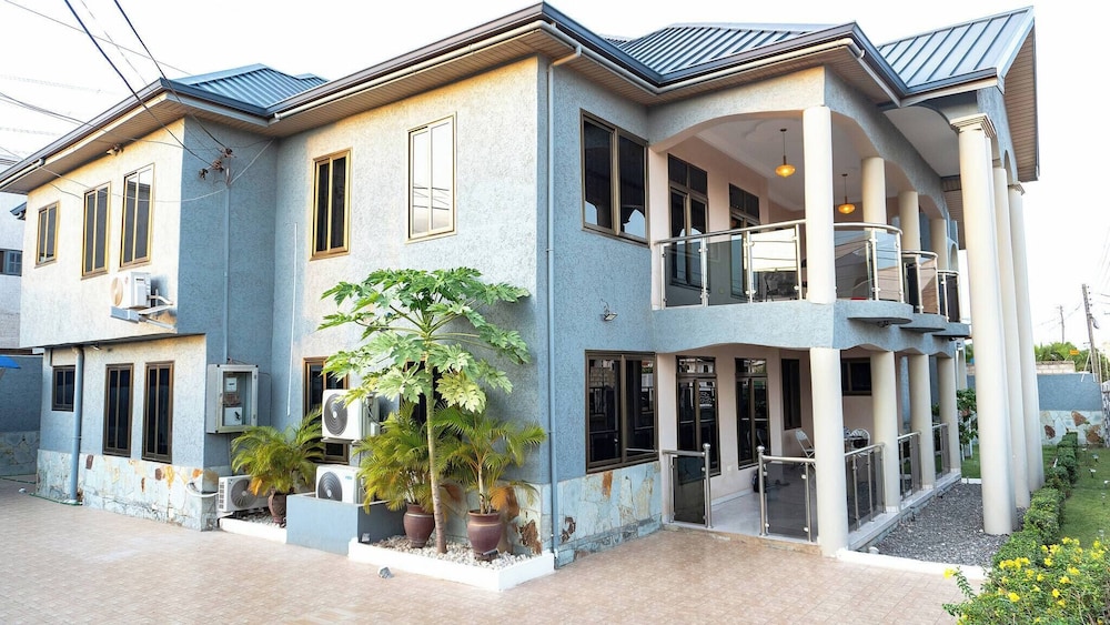 Digi Six-bedroom Accra Luxury Home at East Legon