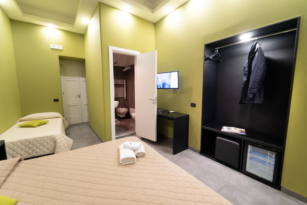 P.C. Boutique H. Napoli Centro by ClaPa Group Dislocated Hospitality