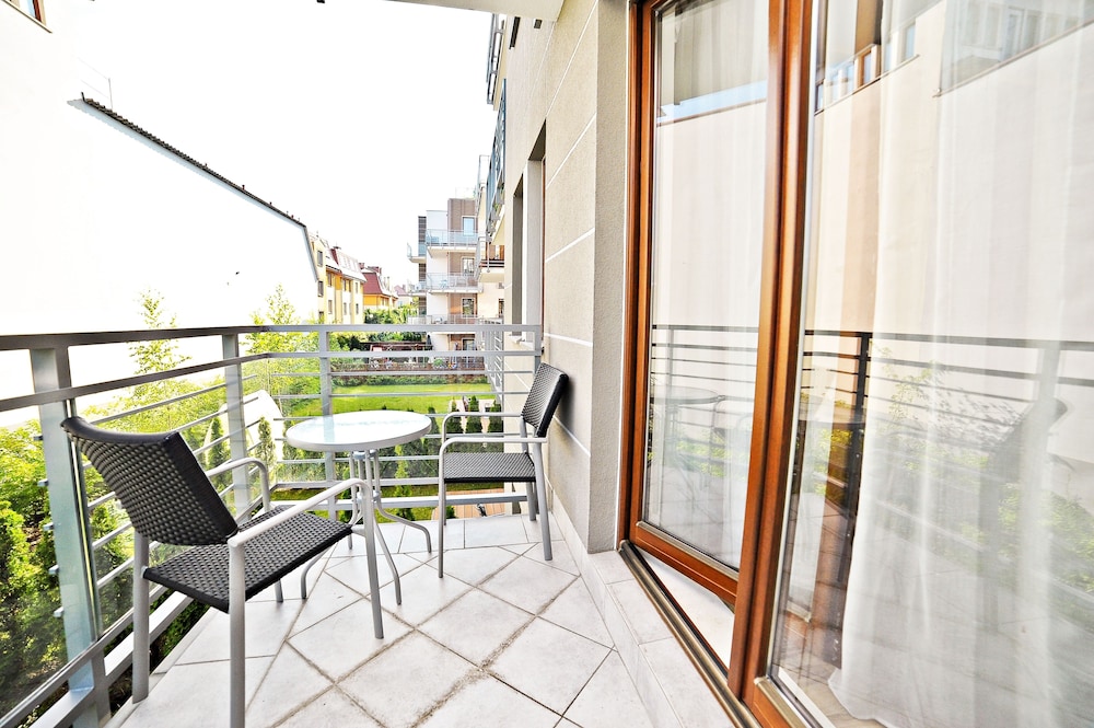 Grand Apartments