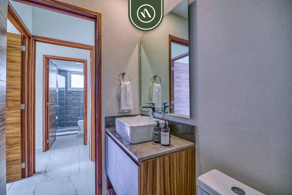 New 2 BR Condo One Street From Beach - Pool - Gym