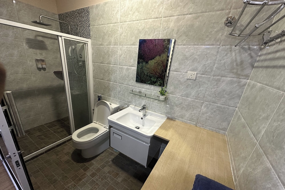ABC Hostel at Alpha Bukit Serdang Seri Kembangan
