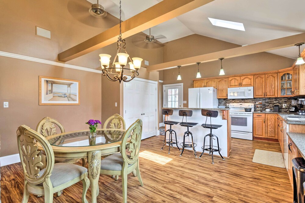 Coastal Abode w/ Beach Views, Walk to Beach & Bars view 5