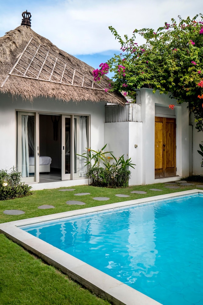 Villa Nakal by Alfred in Bali - Tropical Bliss 4BD Villa w Private Pool Oasis