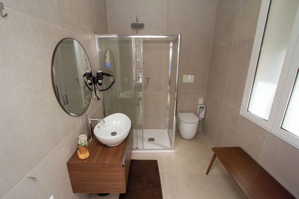 Suites Domus Fysi