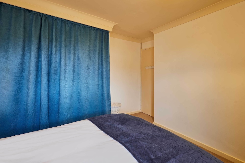 Host Stay Riders Rest
