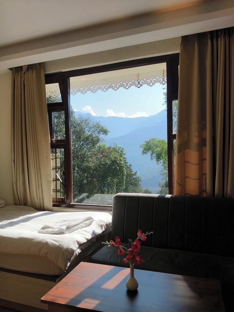 Kunden Fortune Resort Gangtok Near MG Marg