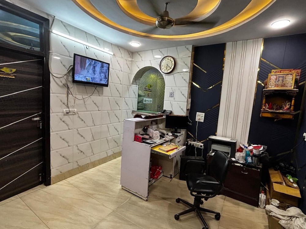Hotel Akash Continental