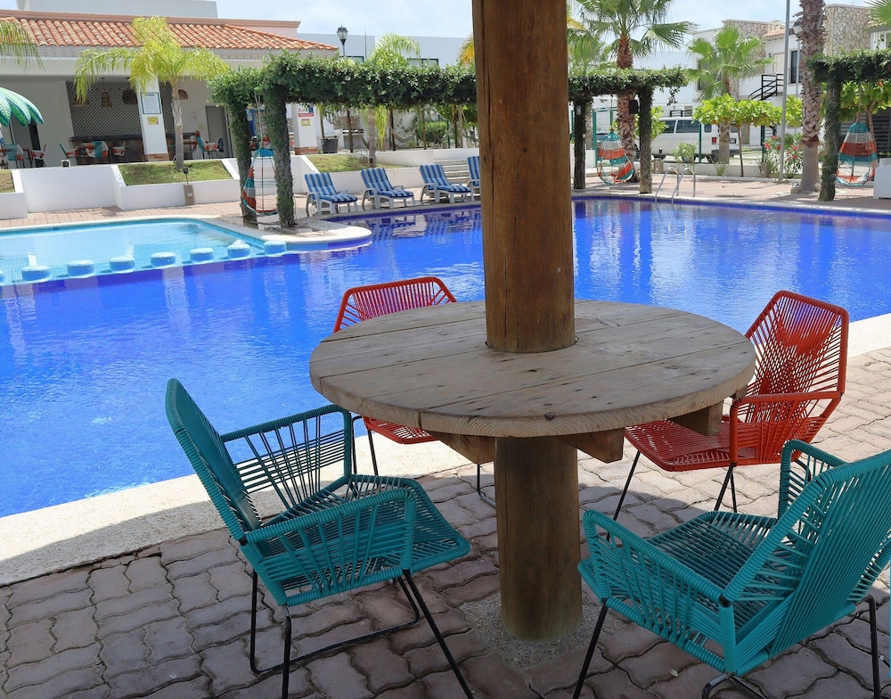 Pool & Wellness