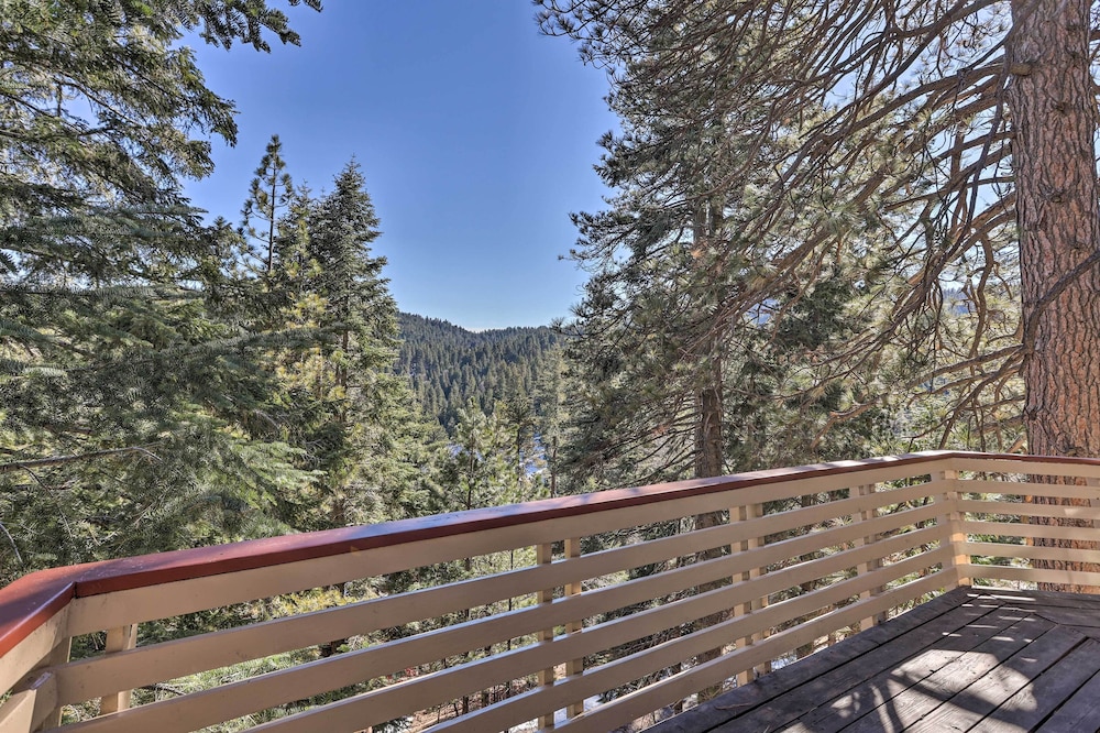 Quaint Cabin Retreat  4 Mi to Arrowhead Lake - Property Image 5