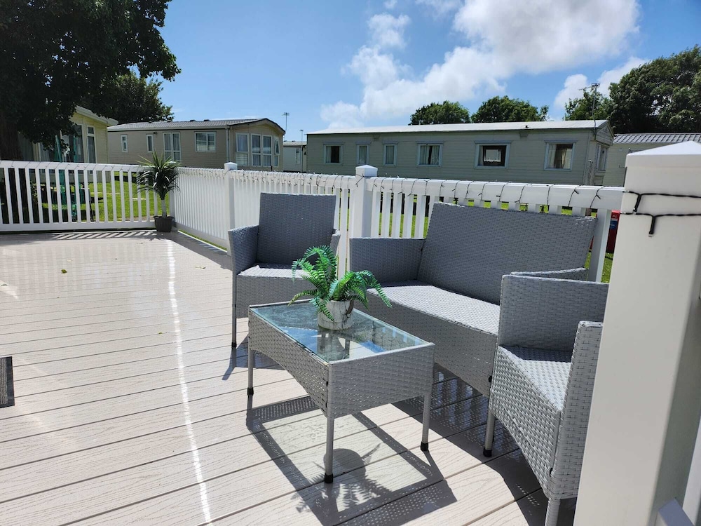 Dover Vacations - Dashortbreaks-stmargaretsbay-wifi-parking - Property Image 12