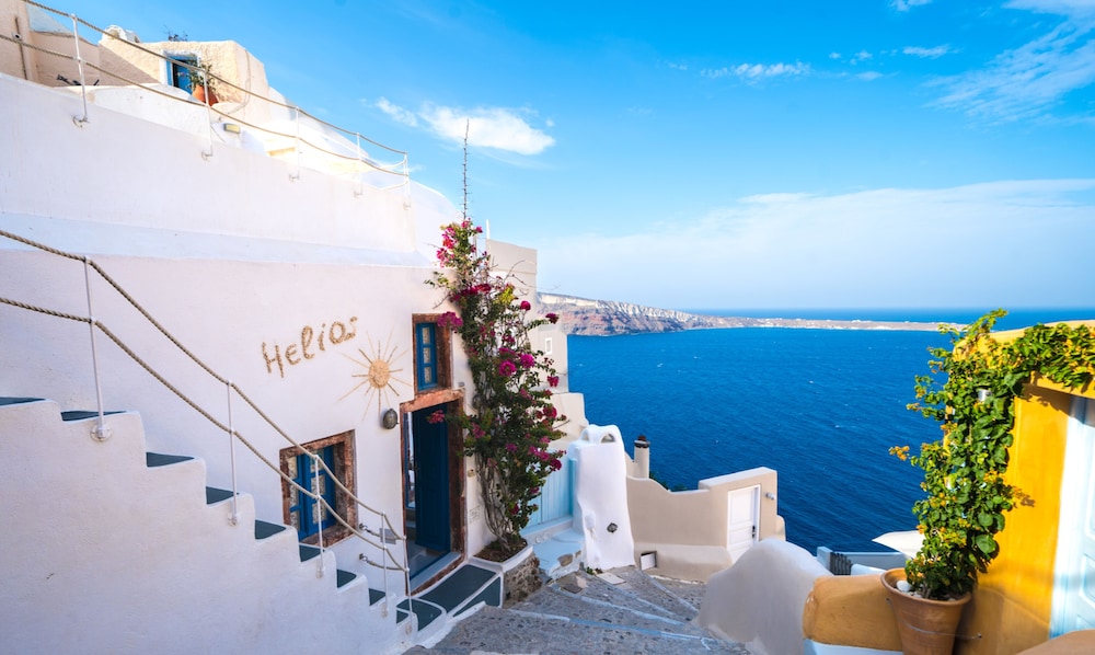 Santorini Paradise