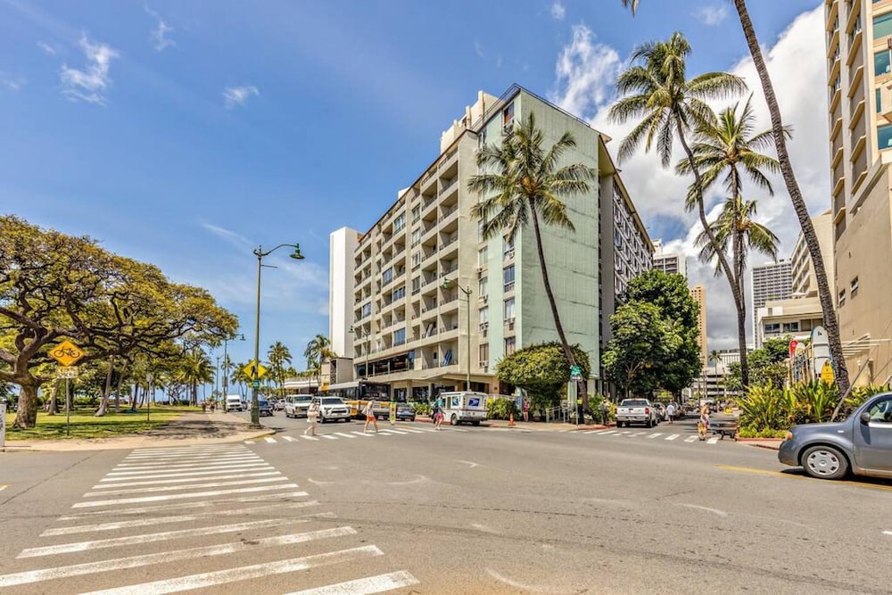 Inviting Waikiki Grand Hotel Room-1 Block to Beach