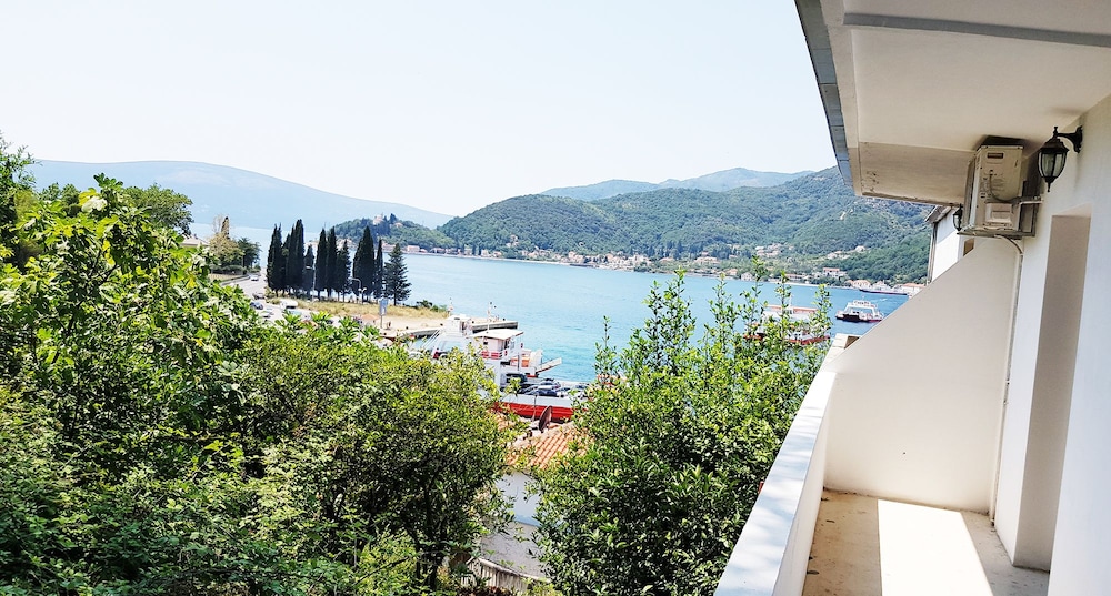 Antonia's coast apartment