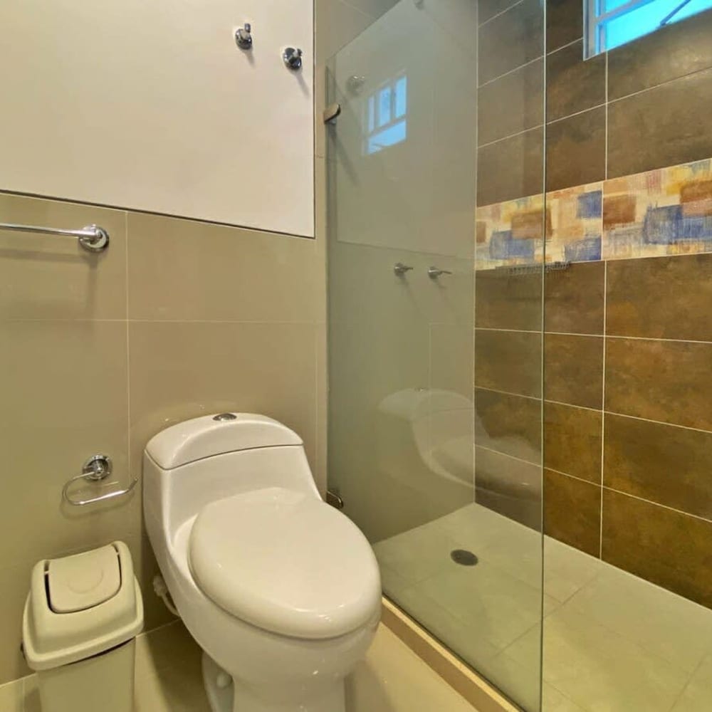 w Incredible 2BR w Unique View n AC