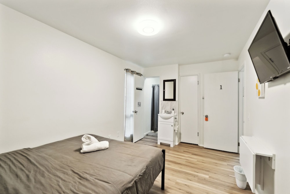 Central Bellevue Guesthouse, photo 40