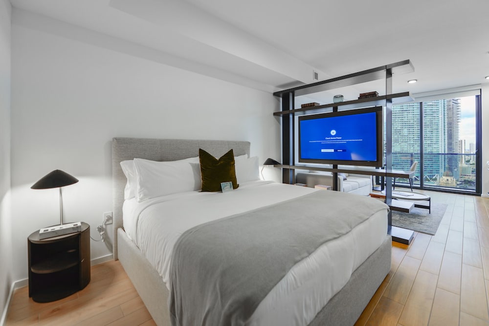 Studio near the bay with ocean views