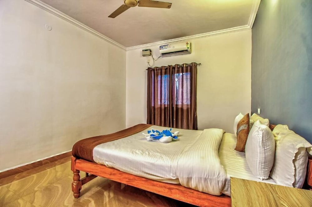 Candolim Glitter Sand
