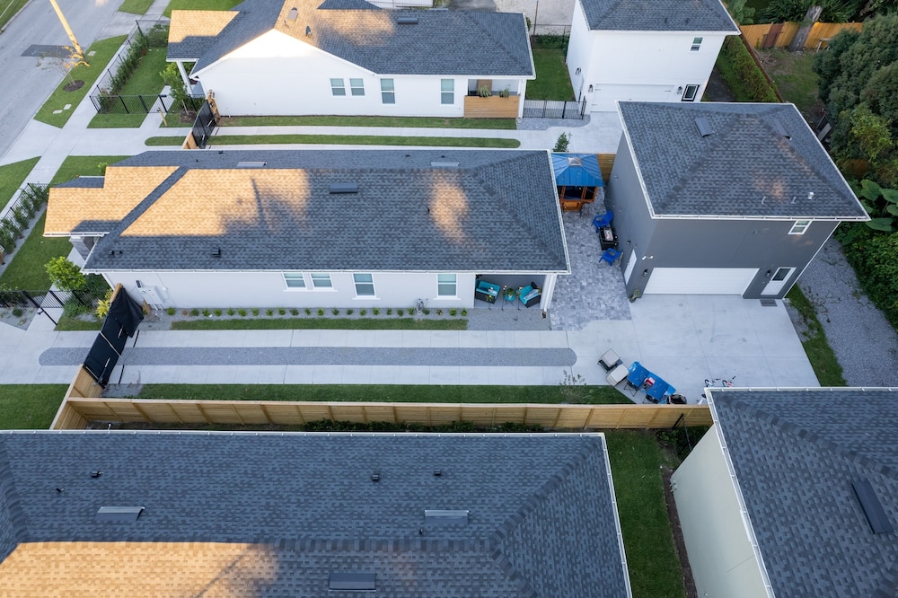 Newly Constructed Modern Pet Friendly Zen Home W/ Private Home Theater & Hot Tub! 1 Bedroom Home by RedAwning