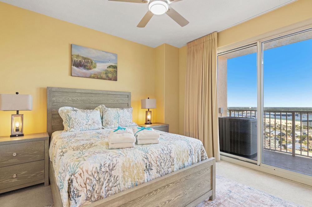 Treasure Tides3br Beachfront Corner Unit Sleeps 8 With Stunning Gulf Views!