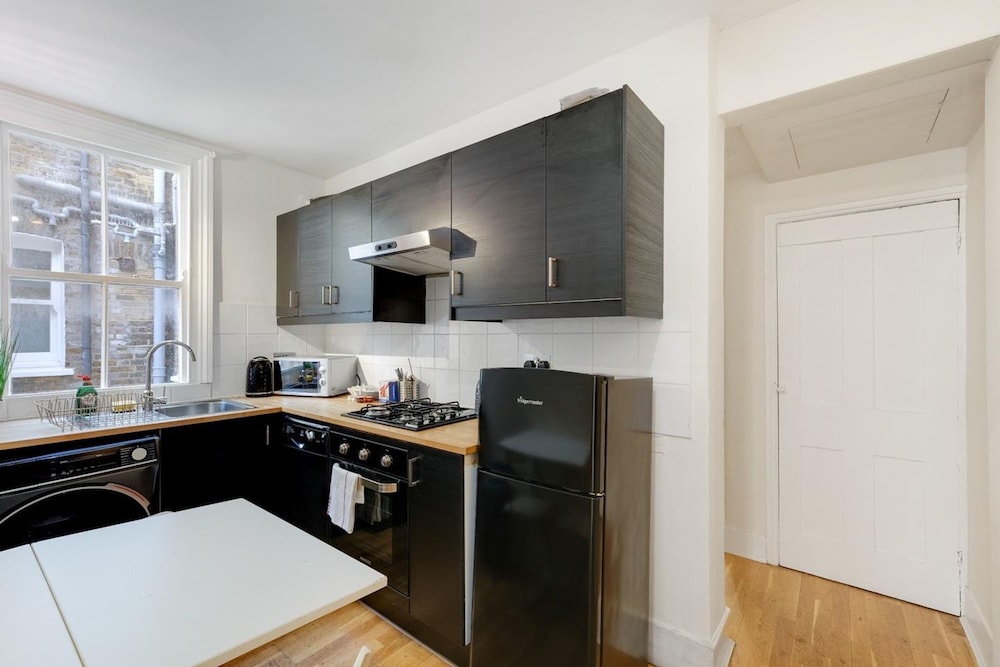 Cosy Spacious 2 Double Bedroom- Central Fulham