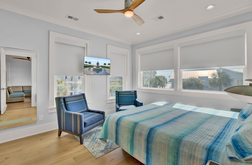 7 Beachwood East by Avantstay Steps to the Beach Ocean Views Hot Tub 7bdr