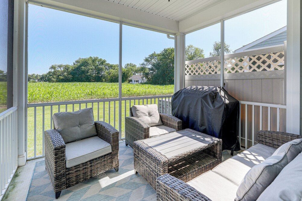 < 4 Mi to Bethany Beach Boardwalk: Family Townhome