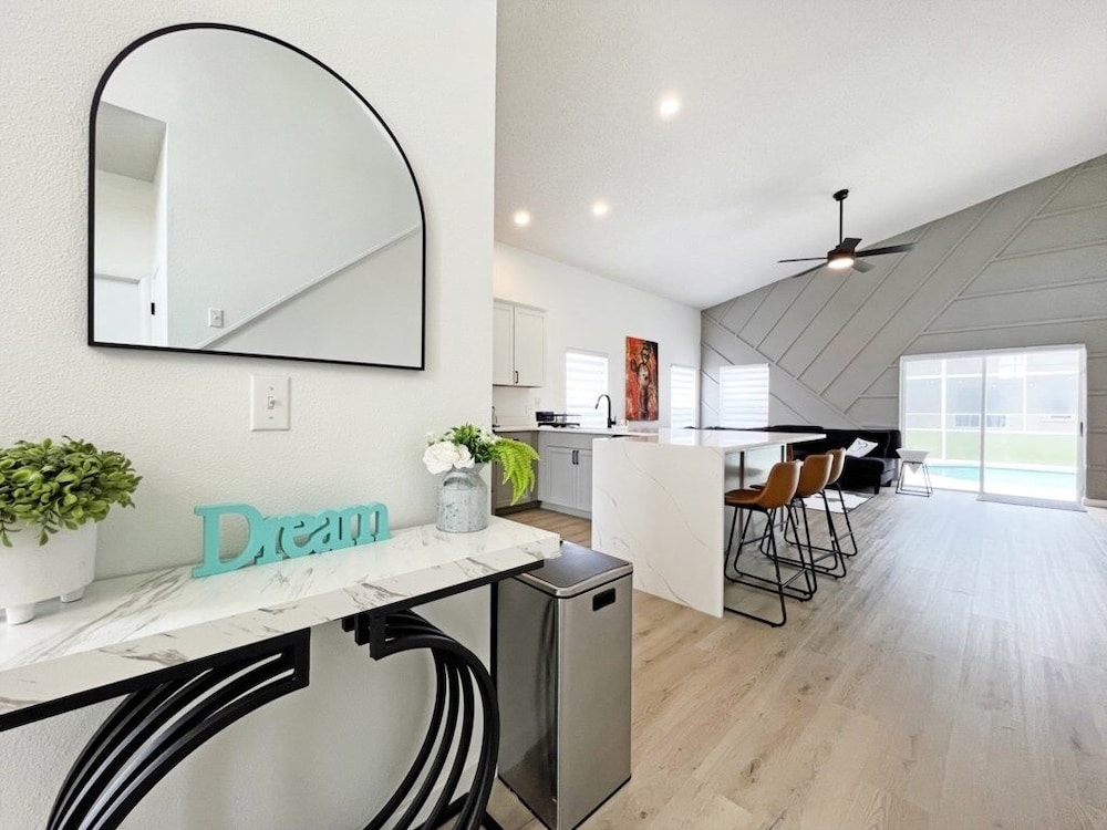 Secret Tunnel House 6 Bedroom Home by RedAwning view 3