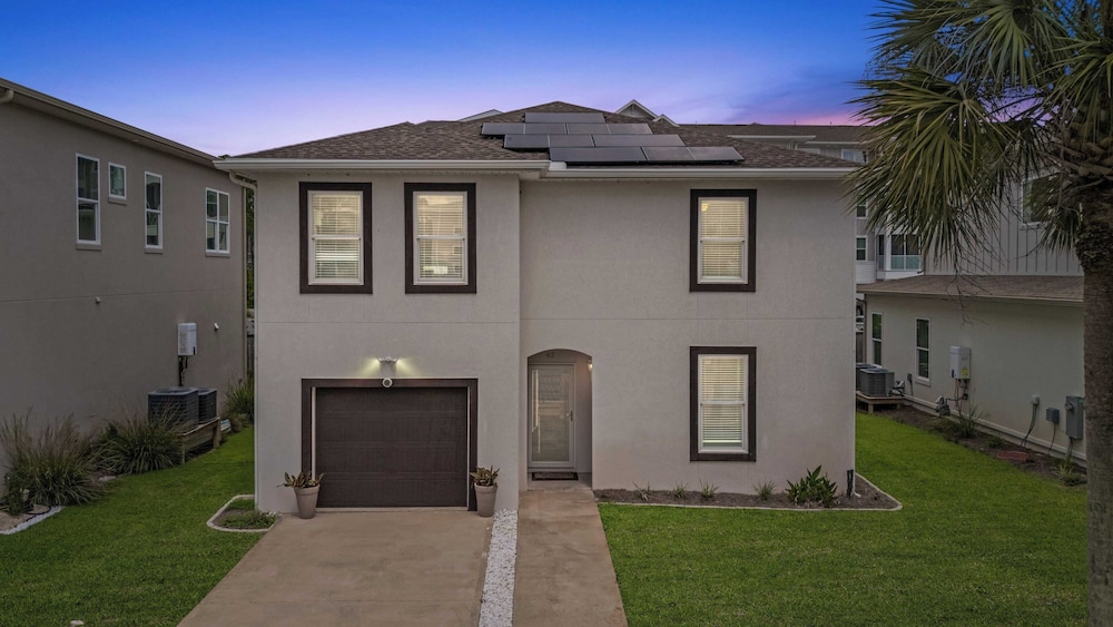 Family-friendly, Close to Beach & Game Room Windswept by Avantstay
