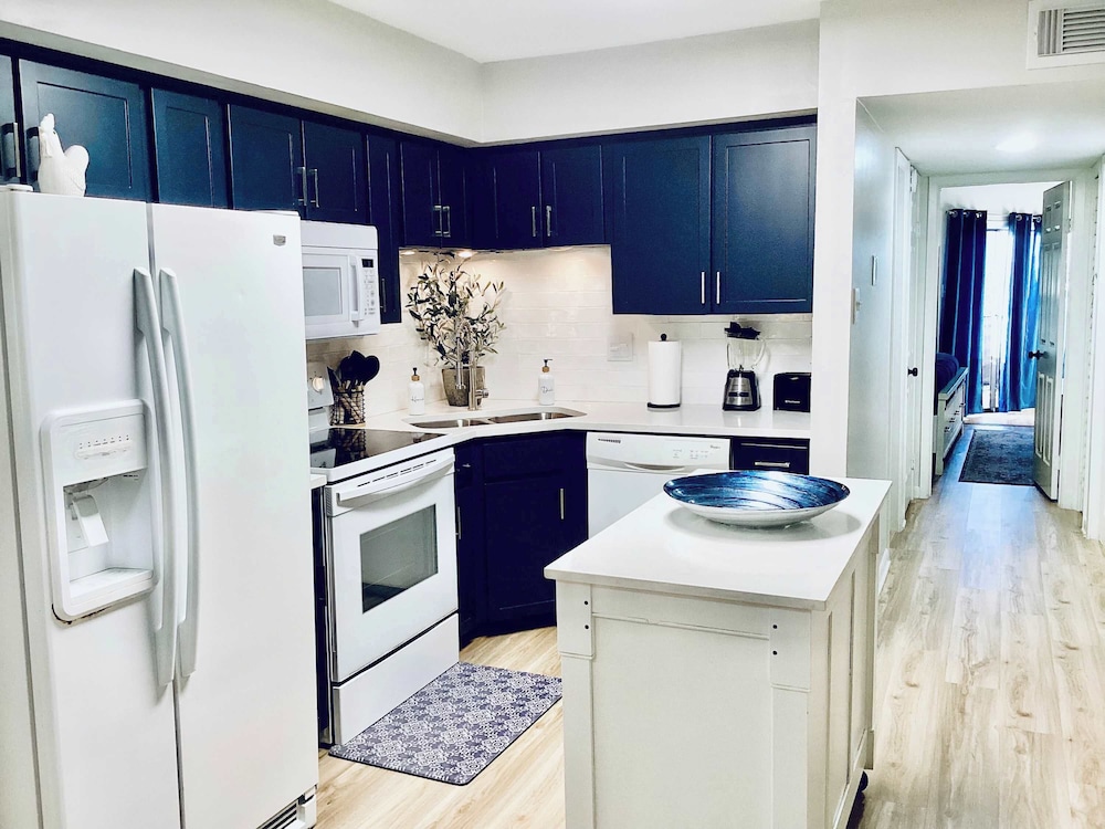 Marina Maison 2bdr Condo
