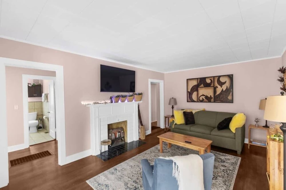 57th Blushing Bungalow