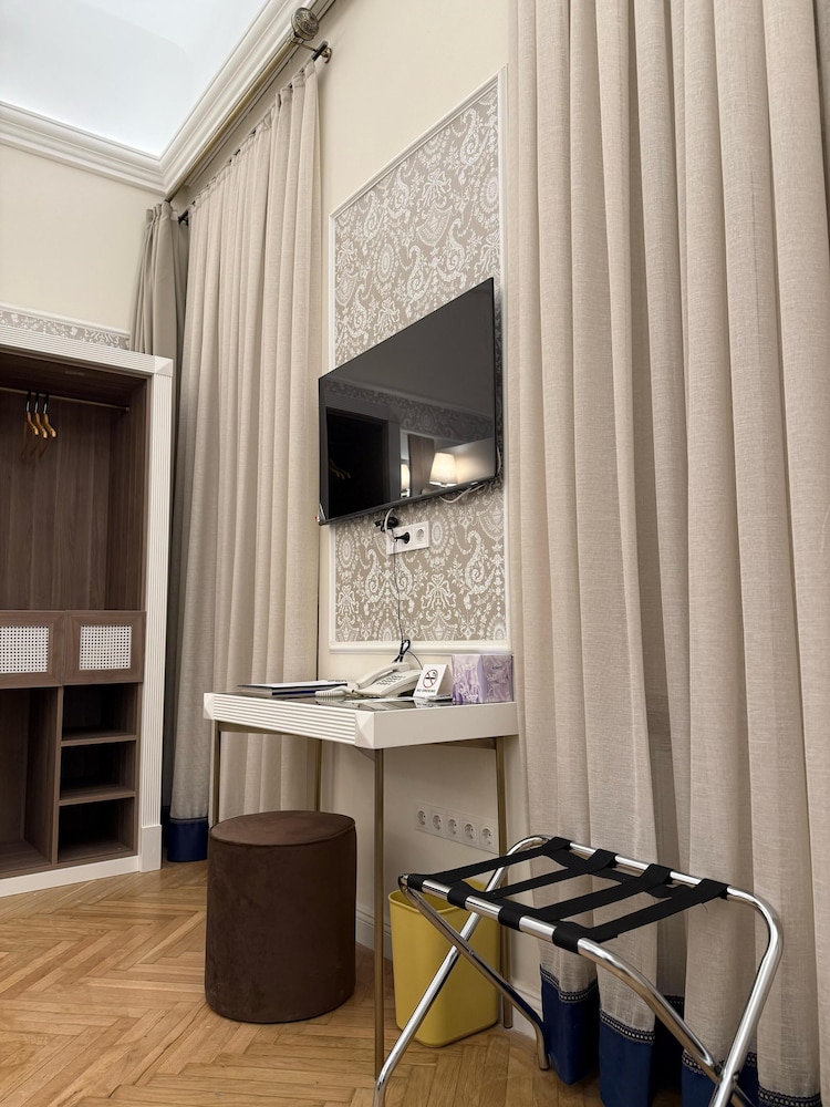 Oasis Inn Budapest