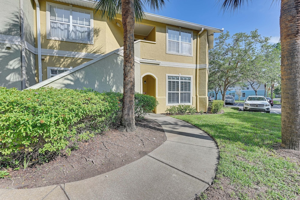 Saltwater Pool + 4 Mi to Beach: Clearwater Condo!
