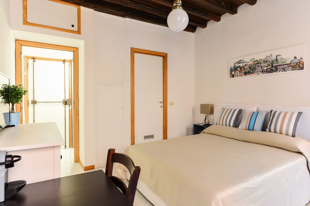 Spanish Steps Cozy Studio photo 4