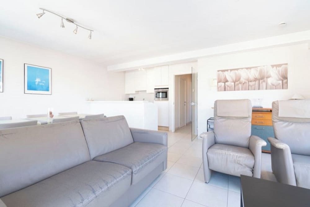 Apartment in Middelkerke With Sea View