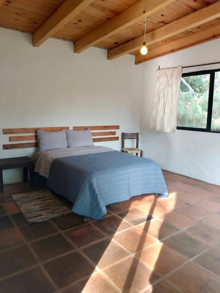 Casa Los Ocotes Valle de Bravo view 2