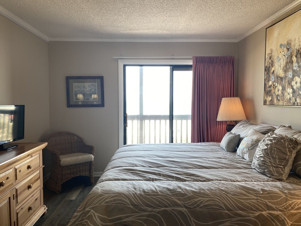 Tilghman Beach 223 3 Bedroom Condo by RedAwning