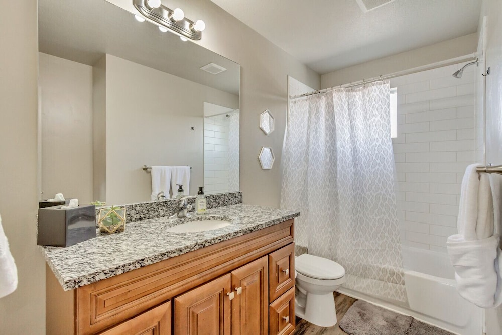 3 Bed 2 Bath King Beds With Smoker Grill