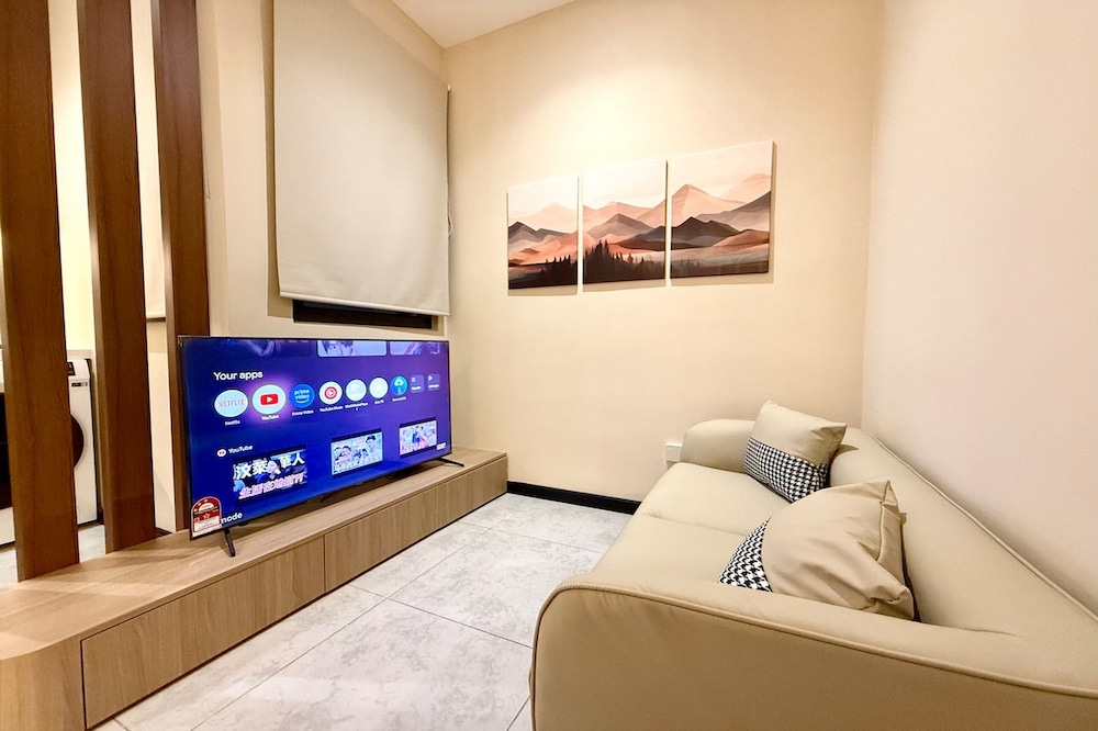 Neu Suites Horizon View Apartments
