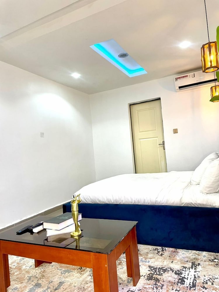 Wine House Apartments