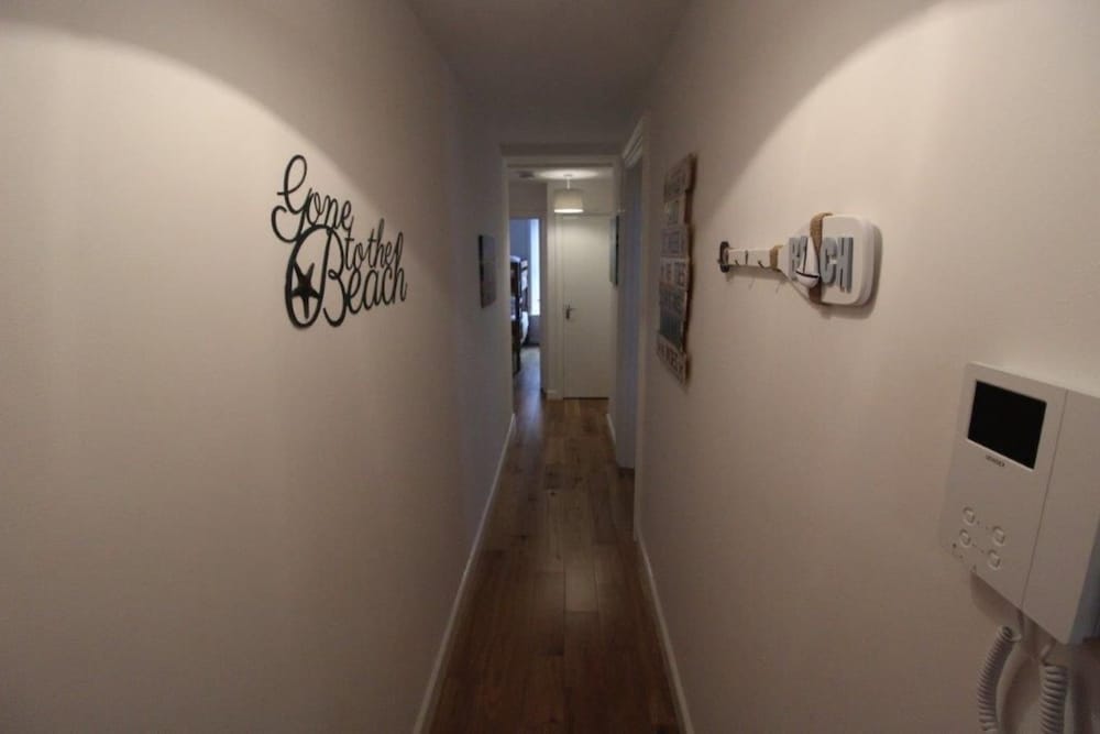 Flat 8 Palm Court